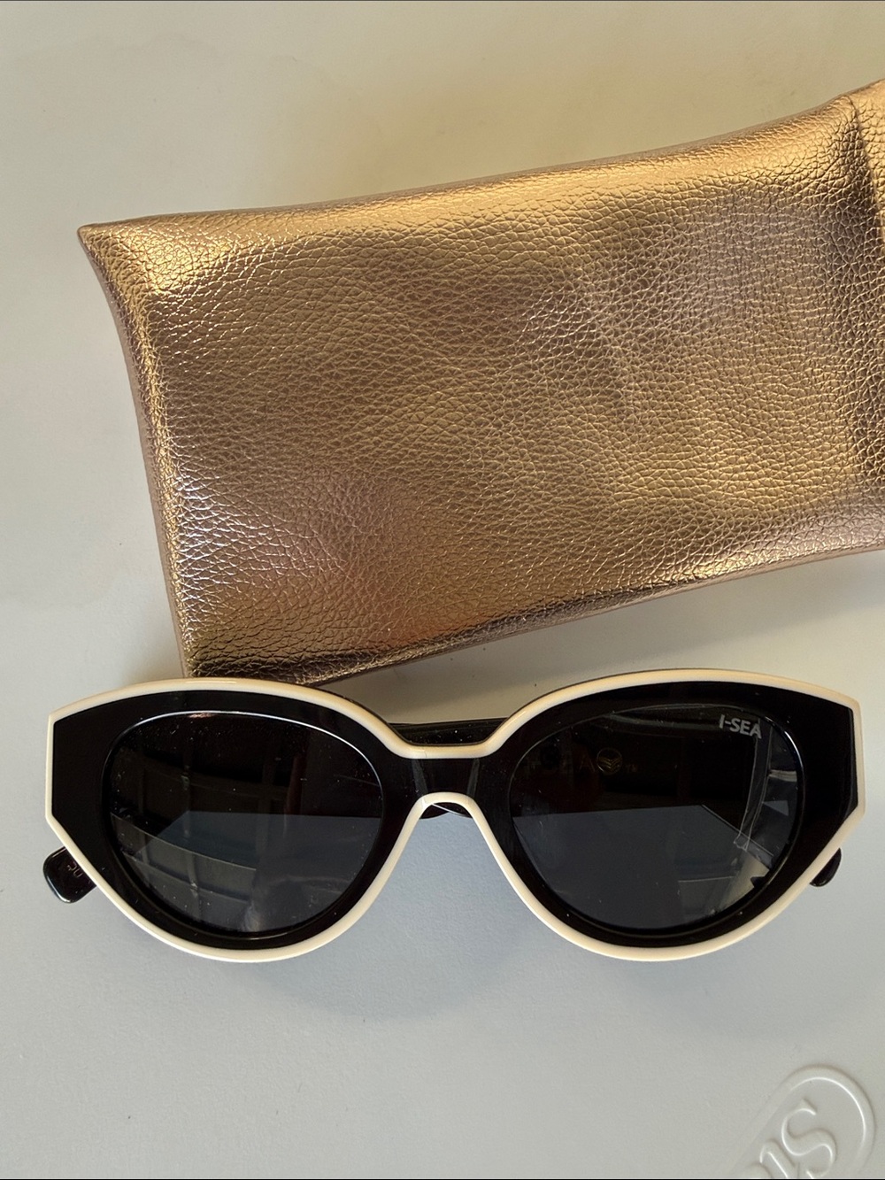 Black and White Cat-Eye Sunglasses for Women